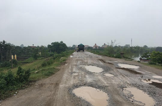 Hải Dương: Nhiều bến bãi vẫn ngang nhiên hoạt động trong mùa mưa bão