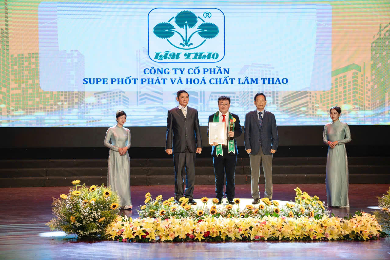Supe Lâm Thao nhận giải thưởng tại 'Thương hiệu tiêu biểu châu Á - Thái Bình Dương 2024' 