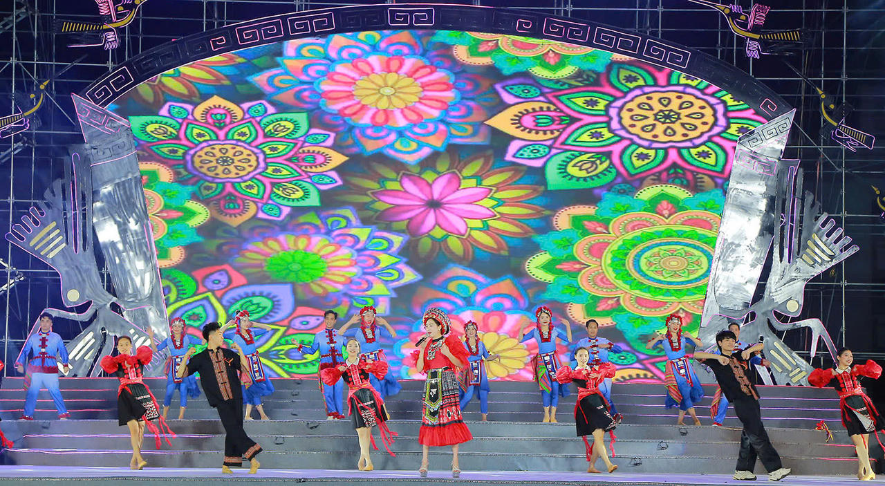 Khai mạc Lễ hội Đền Hùng và Tuần Văn hóa Du lịch Đất Tổ năm Ất Tỵ - 2025