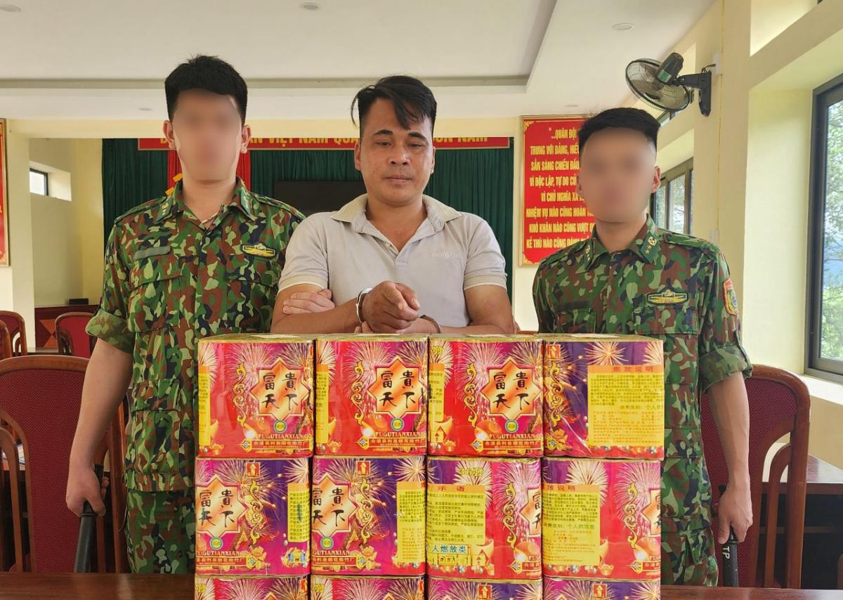 Đồn Biên phòng Cửa khẩu Quốc tế Trà Lĩnh liên tiếp bắt 2 vụ tàng trữ ma túy và vận chuyển pháo nổ