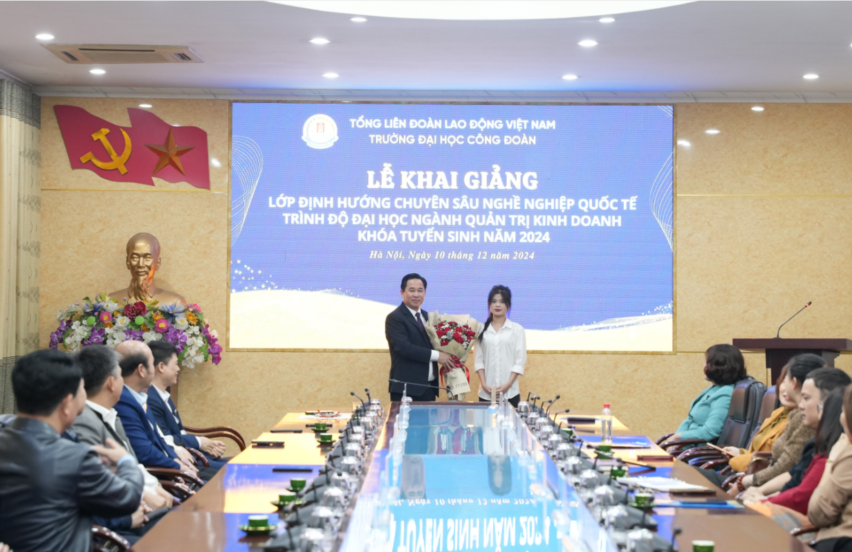 Trường Đại học Công đoàn đào tạo chuyên sâu nghề nghiệp Quốc tế cho 29 sinh viên ưu tú