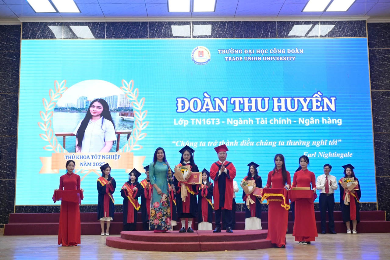 Trường Đại học Công đoàn tổ chức Lễ Bế giảng và Trao Bằng tốt nghiệp năm 2025