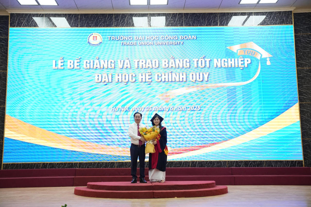 Trường Đại học Công đoàn tổ chức Lễ Bế giảng và Trao Bằng tốt nghiệp năm 2025