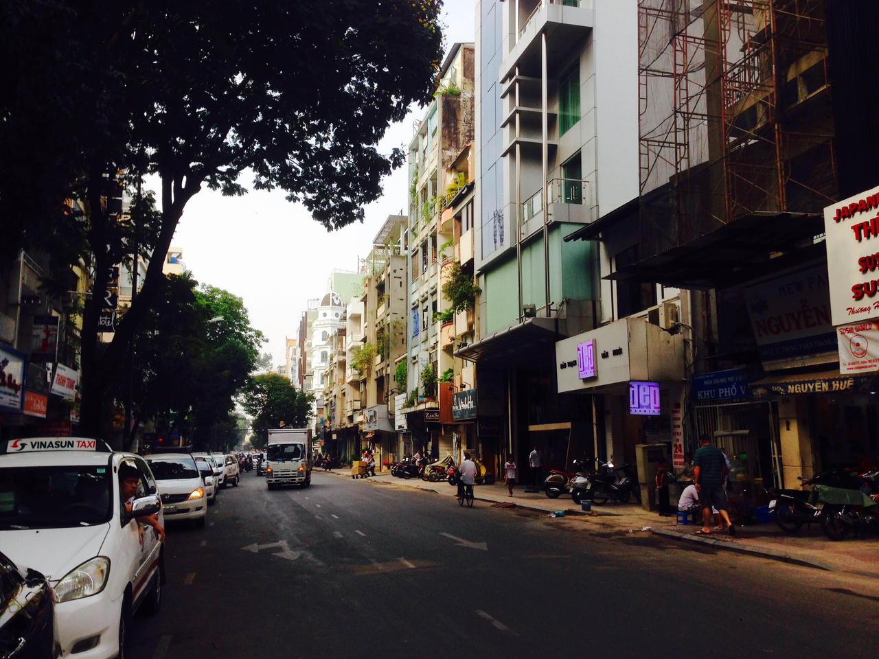 Ngầm hóa lưới điện trên địa bàn TPHCM: Cần sự phối hợp từ nhiều phía