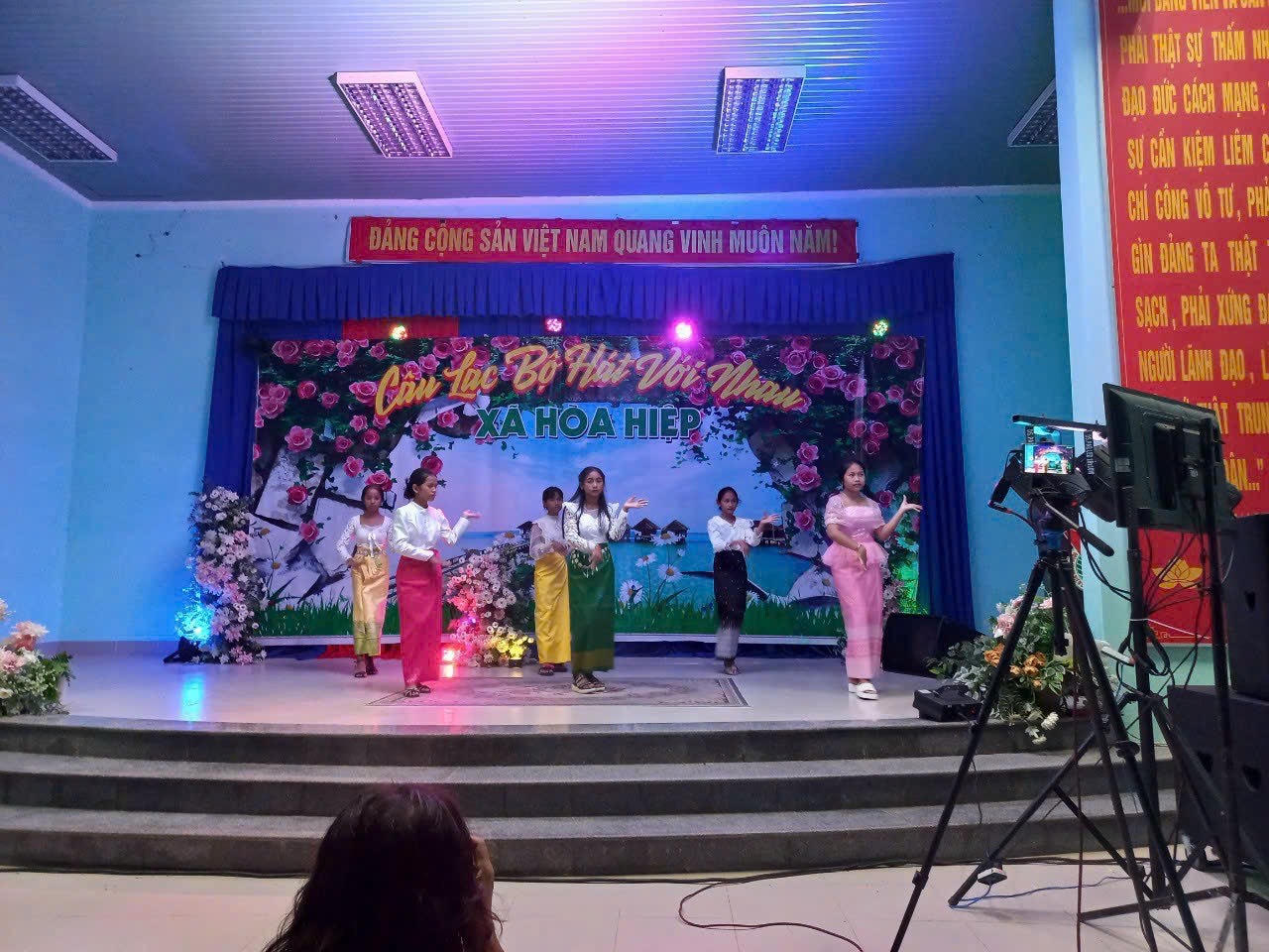 Các giải pháp phát triển bền vững vùng đồng bào dân tộc thiểu số và miền núi 