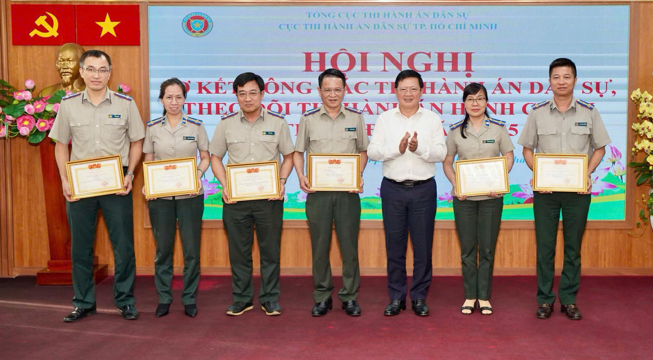 Sơ kết công tác thi hành án dân sự TPHCM : Phải tăng tốc, tăng trách nhiệm lên mới giải quyết hết công việc 