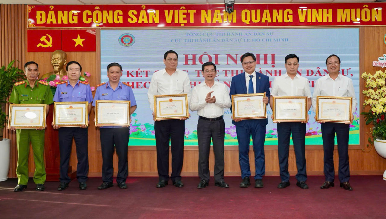 Sơ kết công tác thi hành án dân sự TPHCM : Phải tăng tốc, tăng trách nhiệm lên mới giải quyết hết công việc 