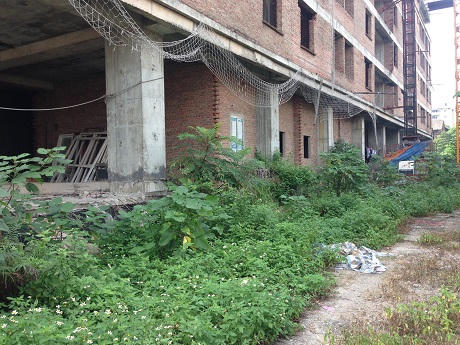 Chung cư 83 Ngọc Hồi "bỏ hoang", hàng trăm nhà đầu tư điêu đứng