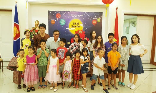 ĐSQ Việt Nam ở Indonesia tổ chức Tết Trung thu 2016 cho các cháu thiếu nhi