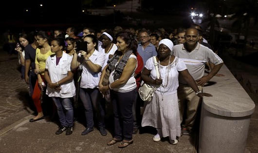 Người Cuba khóc nức nở tiễn biệt lãnh tụ Fidel Castro