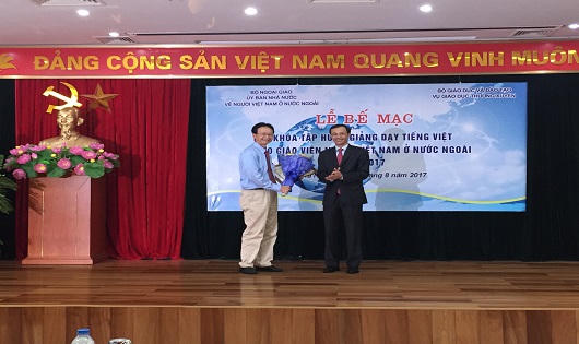 73 giáo viên Việt Nam ở nước ngoài hoàn thành tập huấn giảng dạy tiếng Việt 