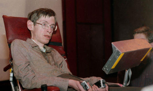 Nhờ đâu Stephen Hawking 'chiến thắng thần chết' hàng chục năm?