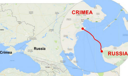 Cận cảnh cây cầu 'phép lạ' Crimea dài nhất châu Âu mới hợp long tại Nga