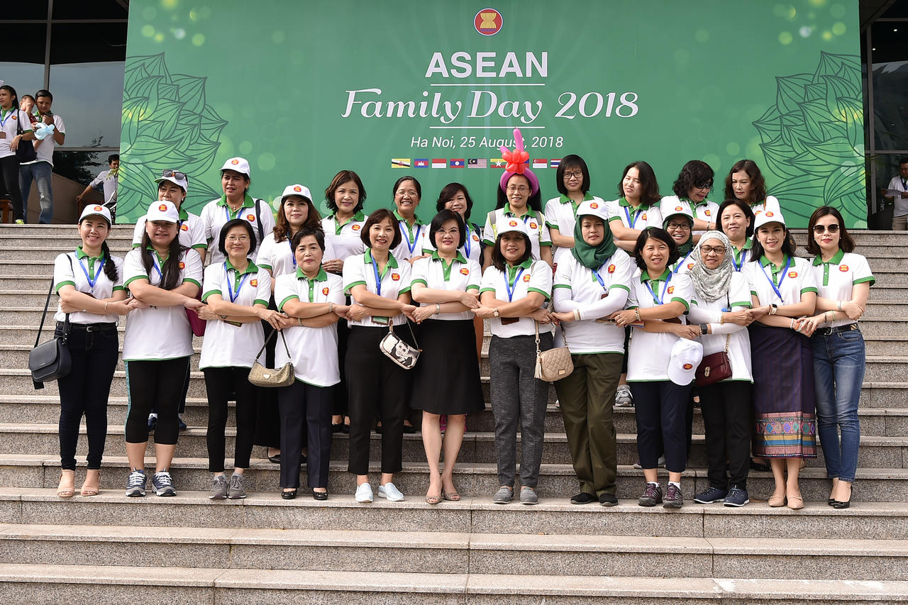 Thắt chặt tình đoàn kết đại gia đình ASEAN