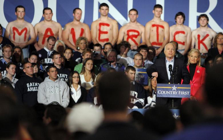 Đời thăng trầm của ông McCain qua ảnh