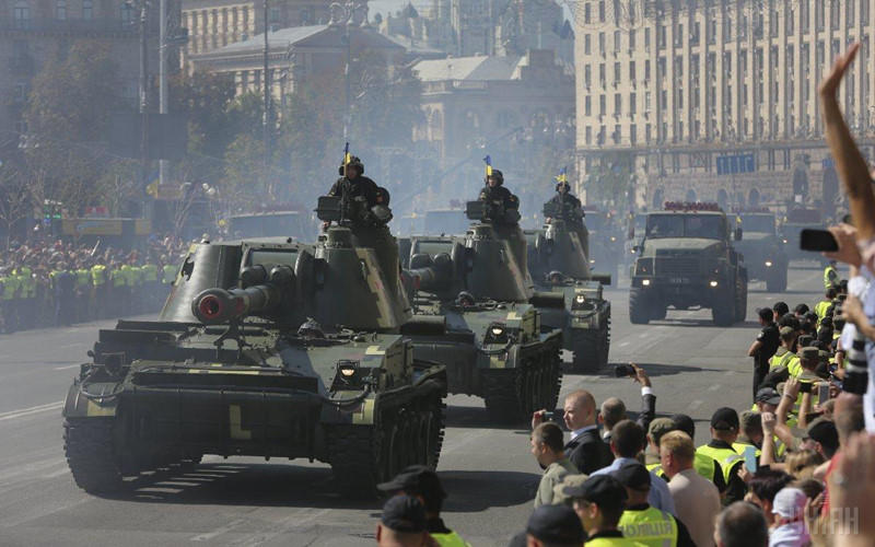 Ukraine duyệt binh lớn nhất trong lịch sử