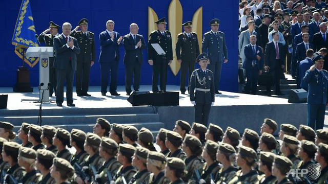 Ukraine duyệt binh lớn nhất trong lịch sử