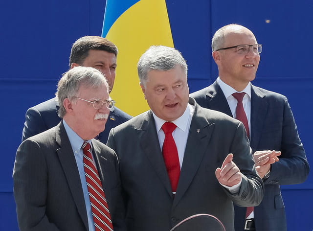 Ukraine duyệt binh lớn nhất trong lịch sử