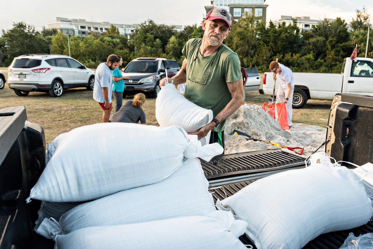 Mỹ gồng mình đối phó với bão mạnh nhất trong nhiều thập kỷ 