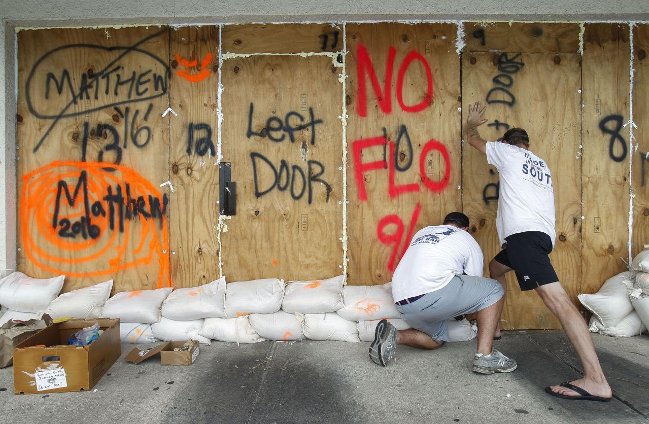 Mỹ gồng mình đối phó với bão mạnh nhất trong nhiều thập kỷ 