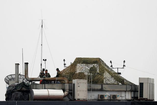 Xe bọc thép đảm bảo an ninh dịp lãnh đạo Mỹ - Triều tới Việt Nam