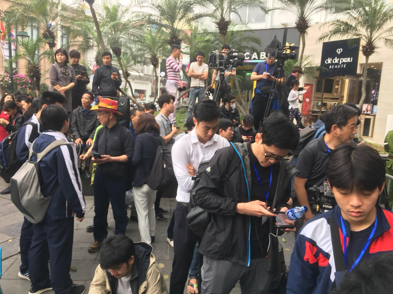 Ông Trump và ông Kim rút ngắn thời gian họp kín, hủy chuyện trò bên bể bơi