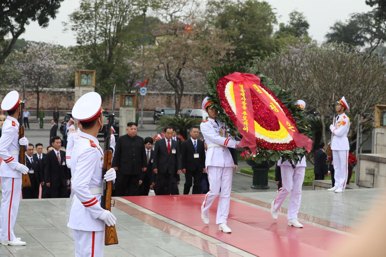 Chủ tịch Triều Tiên Kim Jong-un viếng Lăng Chủ tịch Hồ Chí Minh