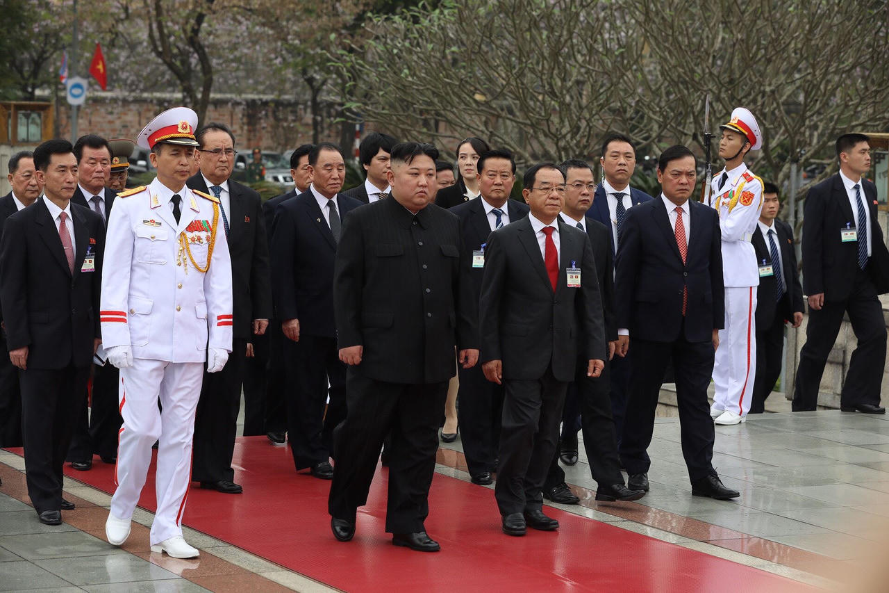 Chủ tịch Triều Tiên Kim Jong-un viếng Lăng Chủ tịch Hồ Chí Minh