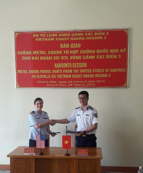 Mỹ chuyển giao 6 xuồng tuần tra triệu USD cho Cảnh sát biển Việt Nam 