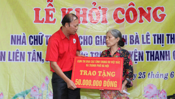Khởi công xây Nhà chữ thập đỏ cho hộ gia đình khó khăn tại Hà Nội