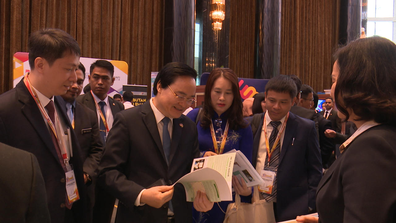 Công nghệ không thể thay thế vai trò của con người trong giáo dục