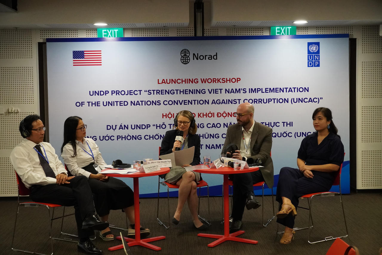 'Giá phải trả của tham nhũng lớn hơn nhiều so với số tiền bị mất'