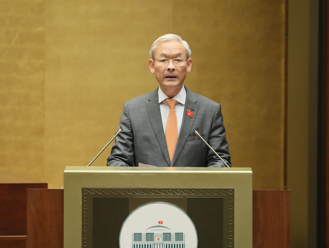 Đề nghị kéo dài thí điểm cơ chế, chính sách đặc thù cho TP HCM thêm 1 năm