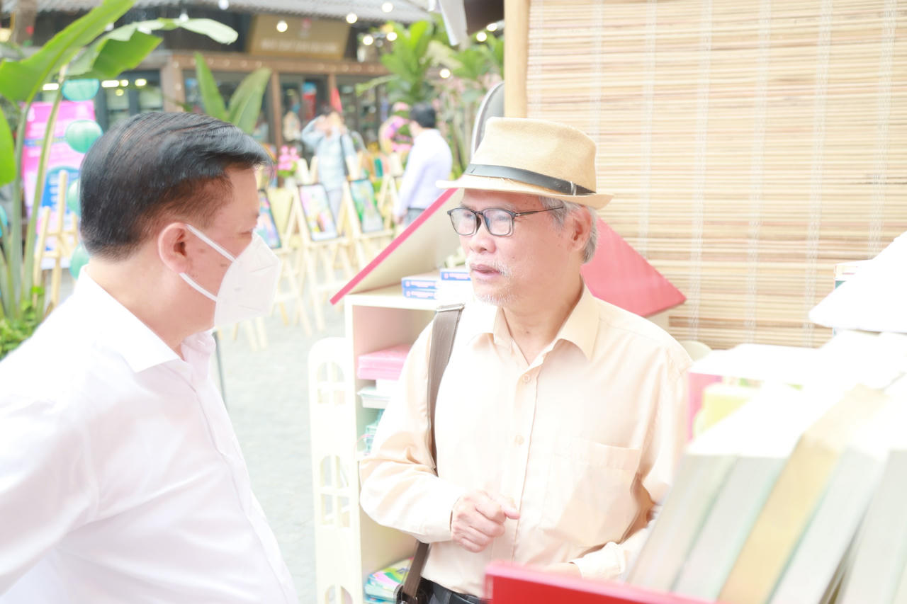 Khai mạc sự kiện “Sách cho bạn, cho tôi”