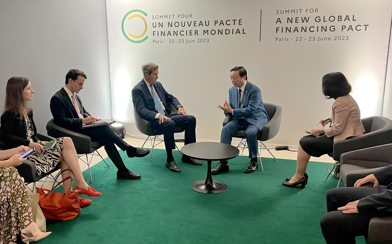 Phó Thủ tướng Trần Hồng Hà dự bế mạc Hội nghị thượng đỉnh về Hiệp ước tài chính toàn cầu mới