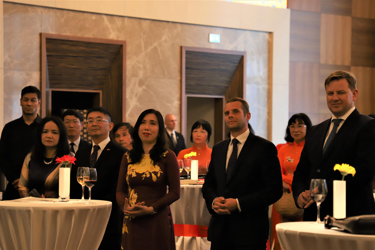 Lễ Chúc mừng cộng đồng người Việt tại Slovakia được công nhận dân tộc thiểu số của ở nước sở tại