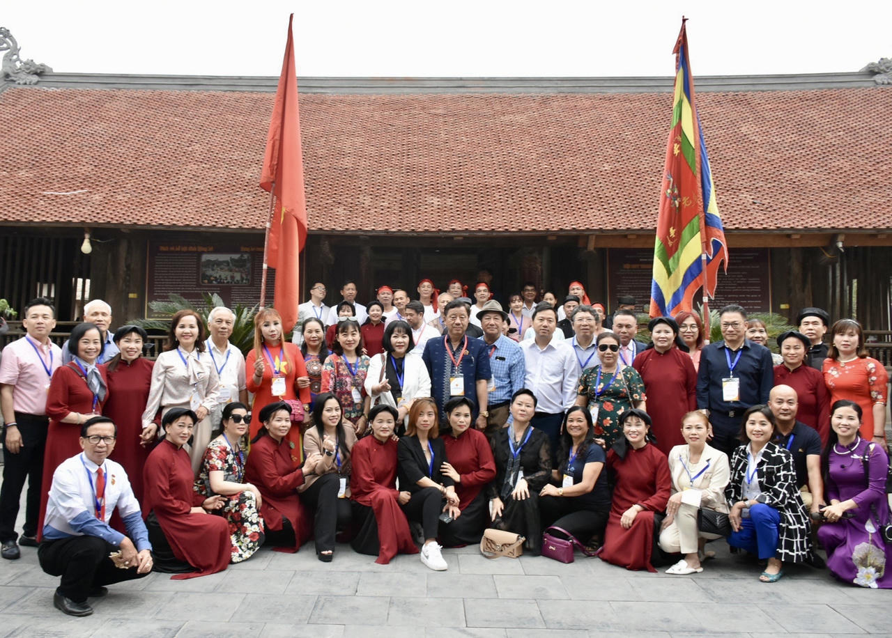 Thúc đẩy tinh thần đại đoàn kết dân tộc và nghĩa đồng bào