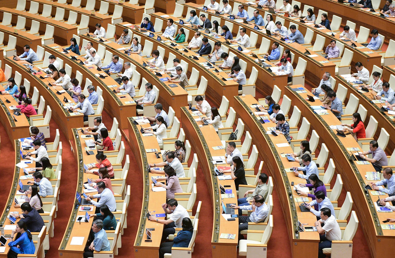 Xem xét giảm giờ làm việc cho người lao động trong khu vực tư