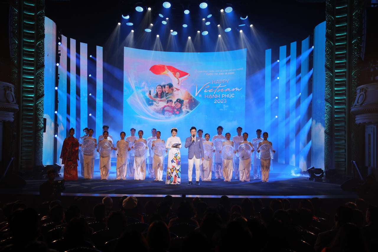 Ngày hội của những người Việt Nam cùng cất tiếng nói về cuộc sống hạnh phúc