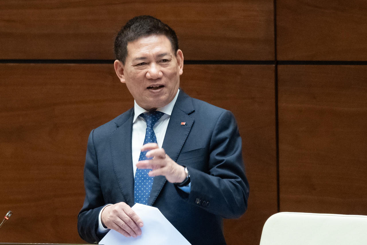 Bộ trưởng Tài chính nêu giải pháp hạ giá vàng, giá vé máy bay