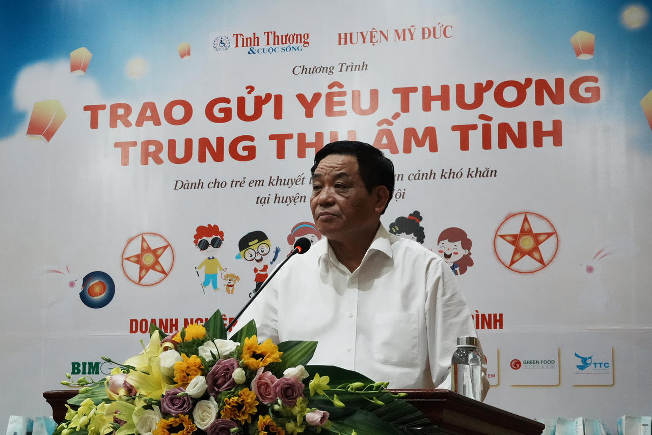 Hà Nội: Trao quà trung thu cho 300 trẻ khuyết tật, có hoàn cảnh đặc biệt khó khăn ở Mỹ Đức