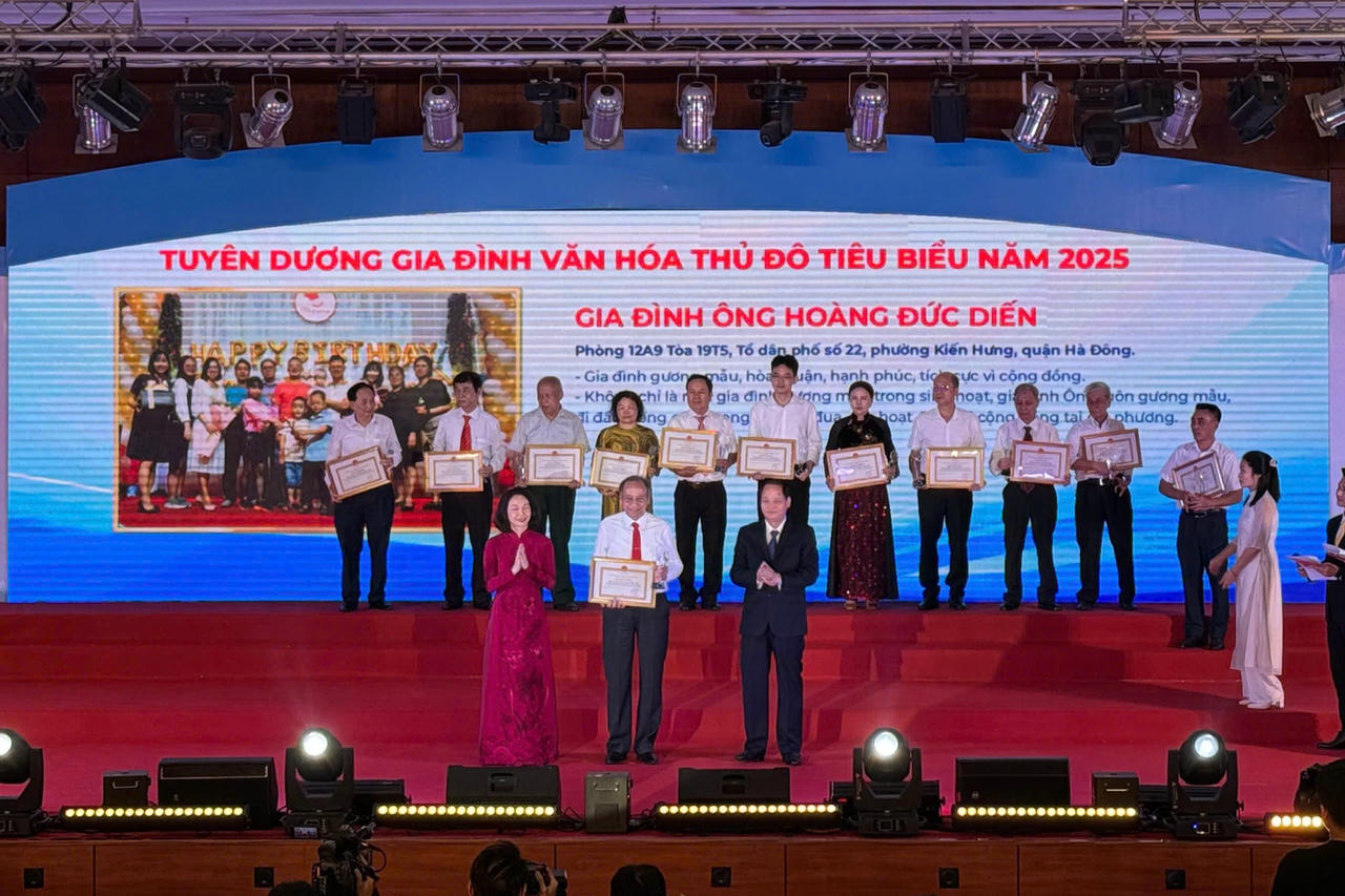 Hà Nội tuyên dương 80 gia đình văn hóa tiêu biểu