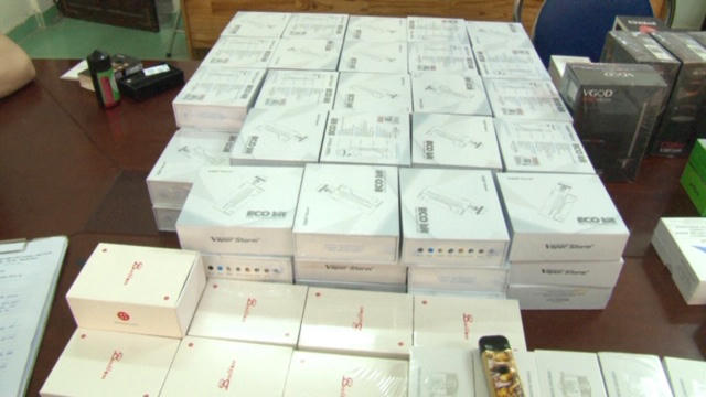 Phát hiện lô hàng máy hút thuốc lá điện tử không rõ nguồn gốc xuất xứ