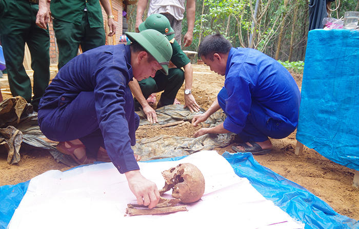 Keo sơn hữu nghị hai nước Việt – Lào