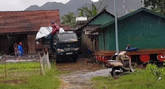 Mưa lớn tiếp tục kéo dài, nhiều địa phương ở Quảng Bình ngập sâu trong nước