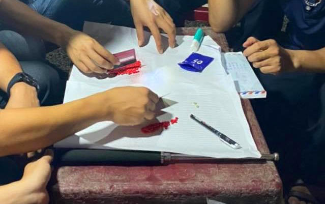 Vận chuyển hơn 1.400 viên ma túy đi bán với giá 37 triệu đồng