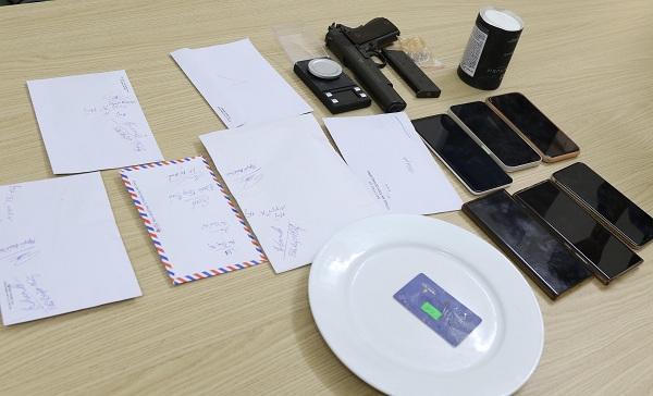 Tạm giữ nhóm đối tượng thuê khách sạn, sử dụng ma túy để "bay lắc"