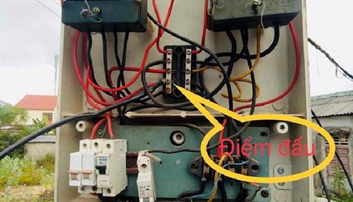 Tăng cường kiểm tra, ‘mạnh tay’ xử lý hành vi vi phạm sử dụng điện