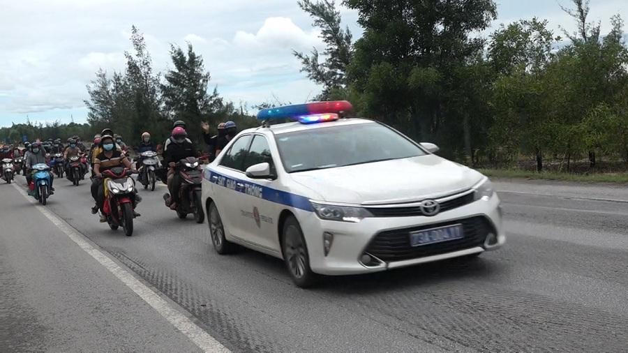 Nghĩa đồng bào tiếp sức trên chặng đường của những người hồi hương