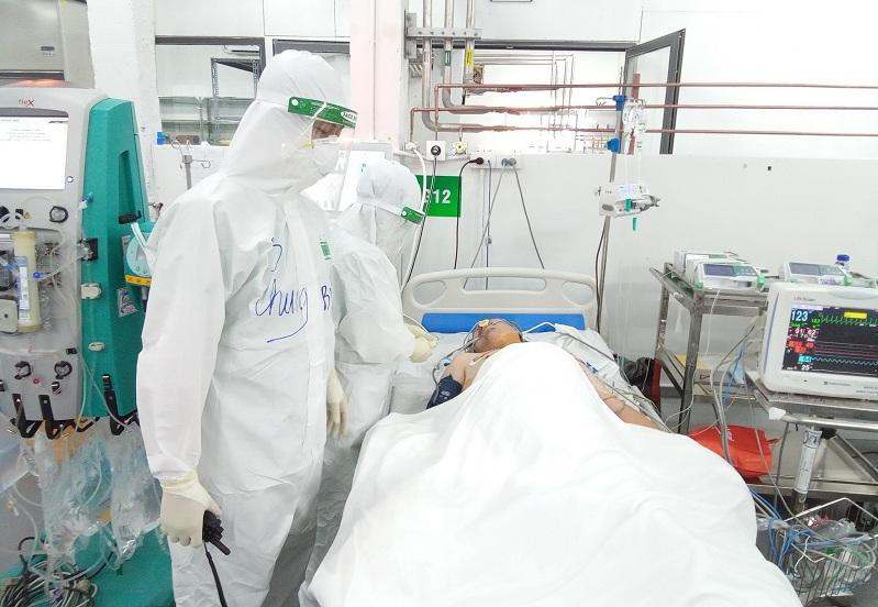 Tâm sự của 'chiến sĩ áo trắng' Bệnh viện Hữu nghị Việt Nam – CuBa Đồng Hới nơi tâm dịch